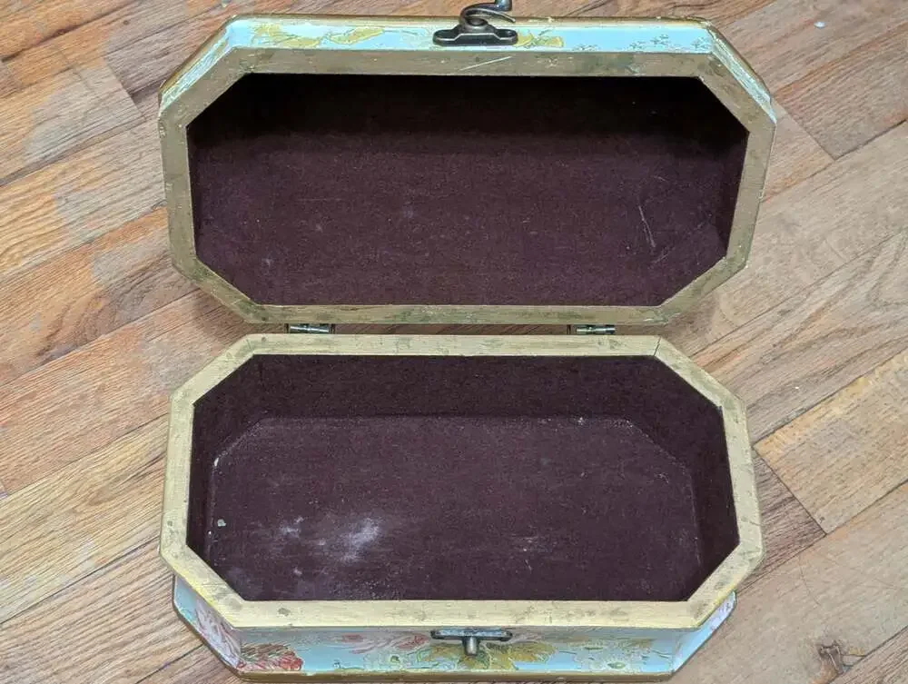 Vintage Shabby Chic Floral Wallpaper Decoupage Octagonal Wooden Storage Box with